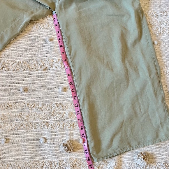 Love Tree sage green ruffle surplice cropped jumpsuit xsmall - Picture 6 of 8